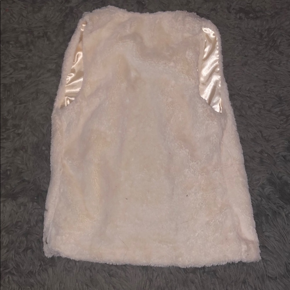 Vest - Picture 4 of 4